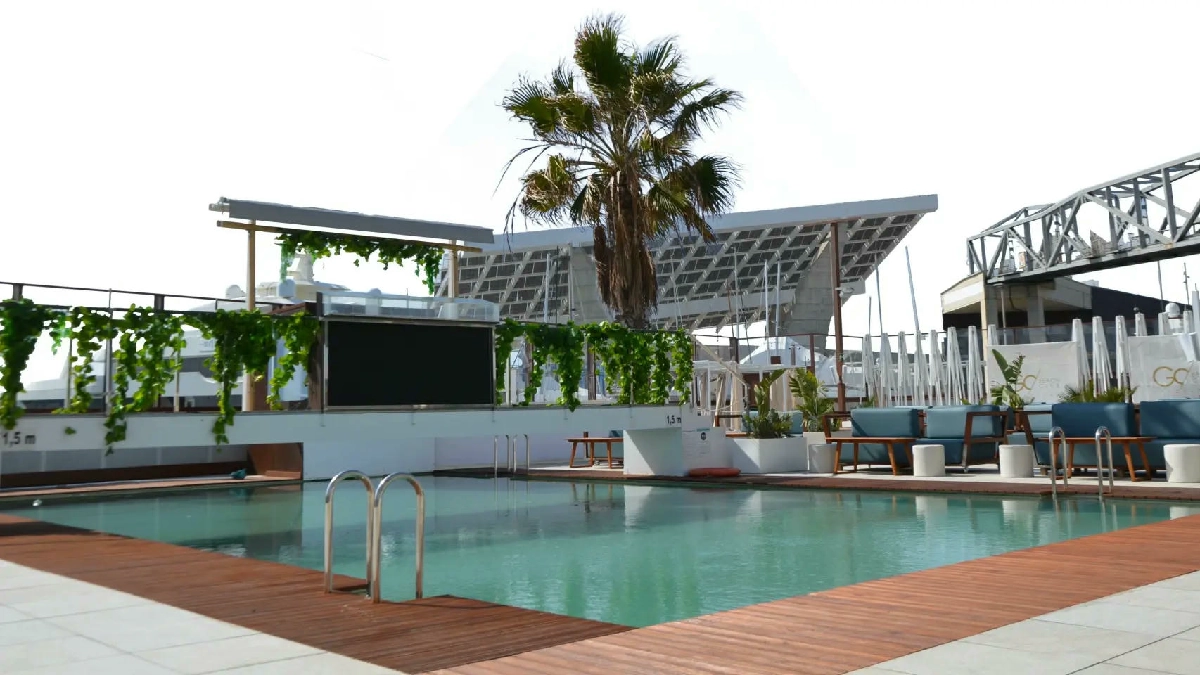 FRIDAY OPEN AIR POOL PARTY 🎉 
